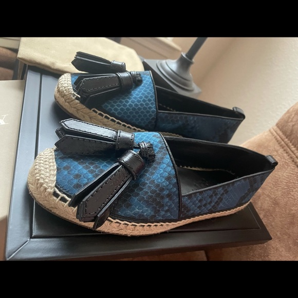 Burberry Mineral Blue Snake Print Tasseled Espadrilles Size 38 - Picture 2 of 12